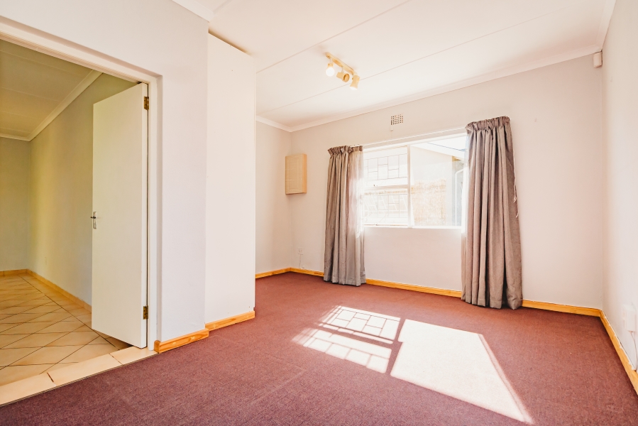 4 Bedroom Property for Sale in Heather Park Western Cape